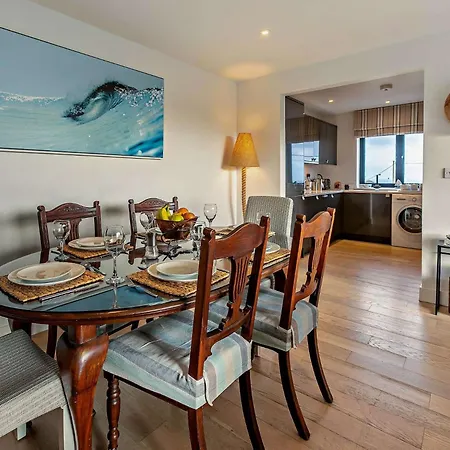 2 Bed In Lizard 48616 Apartment Ruan Major