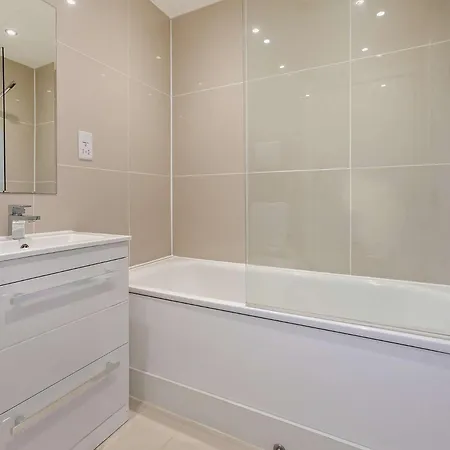 2 Bed In Lizard 48616 Apartment