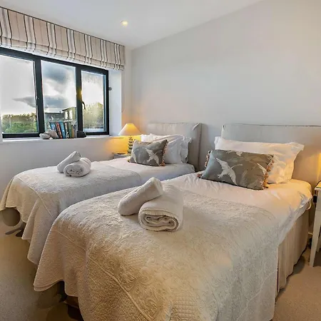 2 Bed In Lizard 48616 Apartment Ruan Major